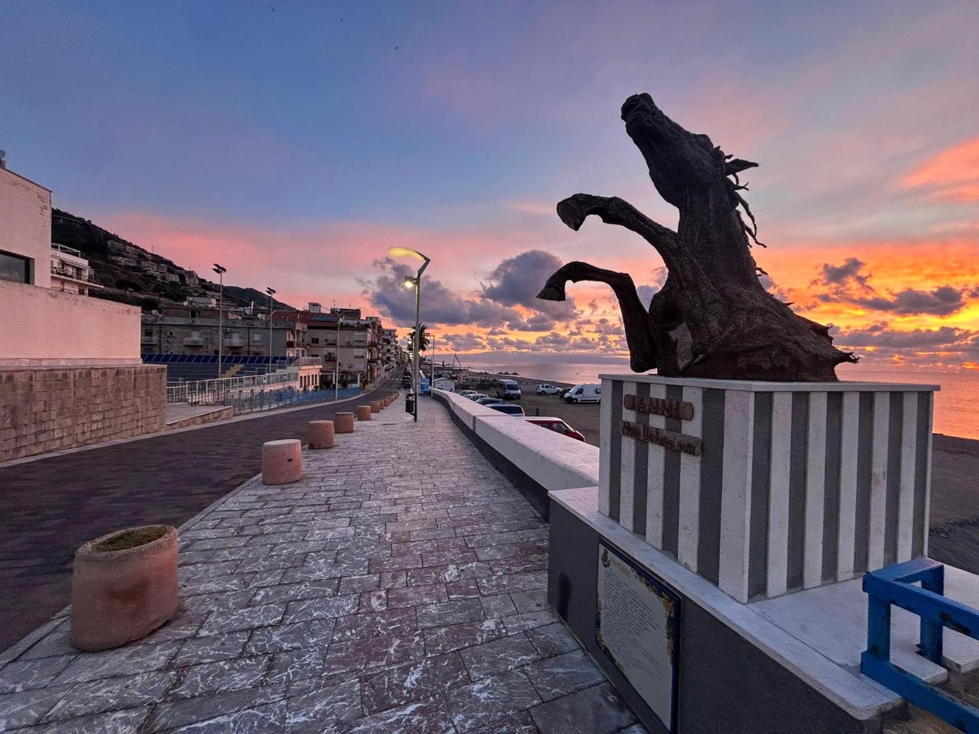 Casa Macalle - Letojanni - Taormina Bagian luar foto